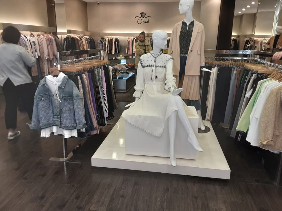 한섬 오즈세컨 신세계부산_4