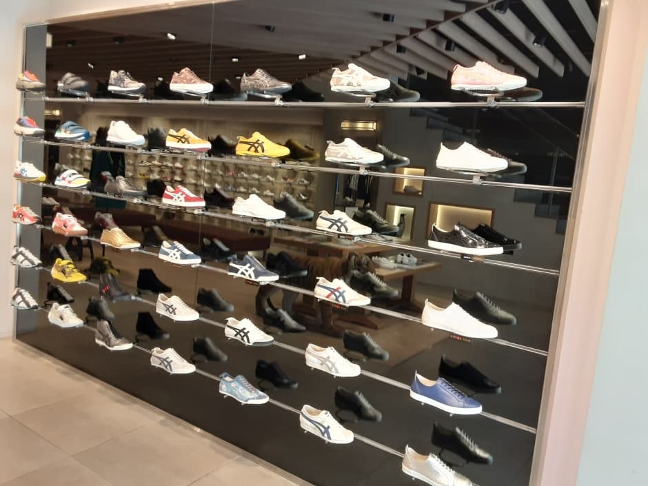 오니츠카타이거 광복_3