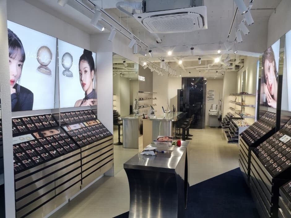 바니스튜디오 명동역점 (8)