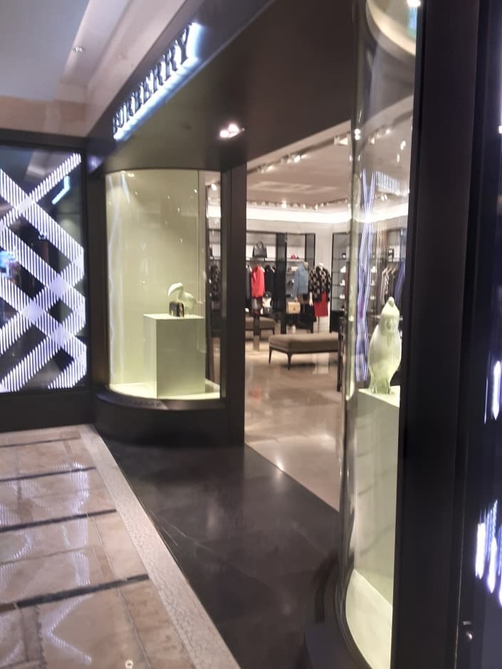 버버리 롯데 에비뉴엘점_2