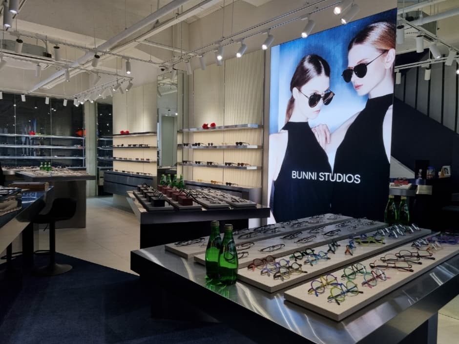 바니스튜디오 명동역점 (9)