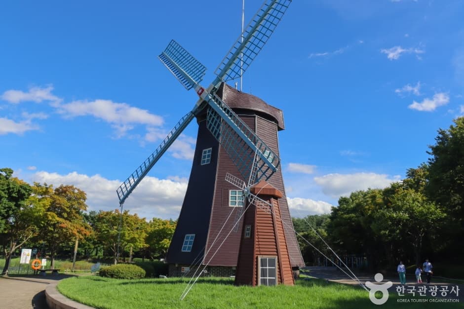 울산대공원 풍차 (2)