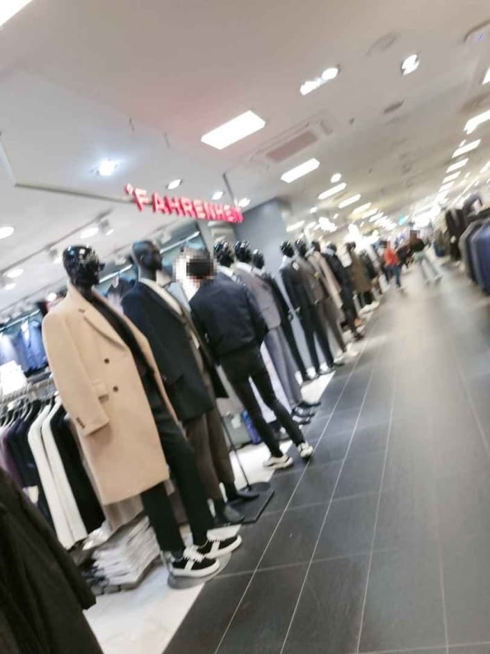 SIEG FAHRENHEIT  - Newcore Pyeongchon Branch [Tax Refund Shop] (지이크 파렌하이트 뉴코아 평촌)