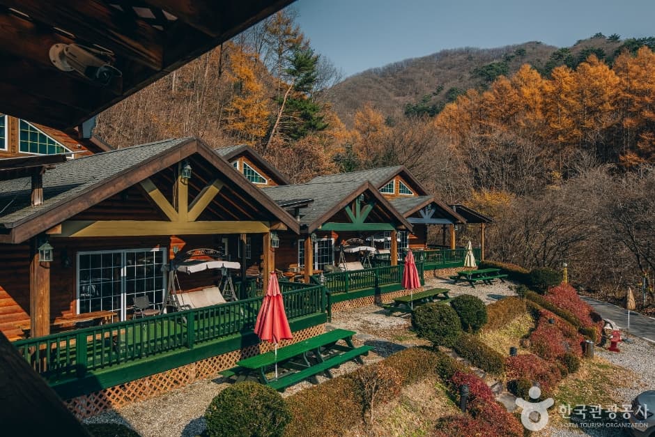 가재와곰펜션_외부전경 1