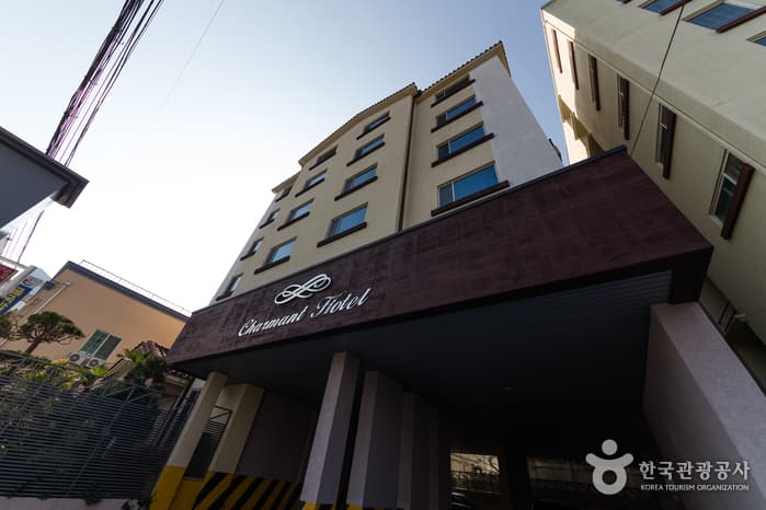 Charmant Hotel (샤르망호텔)