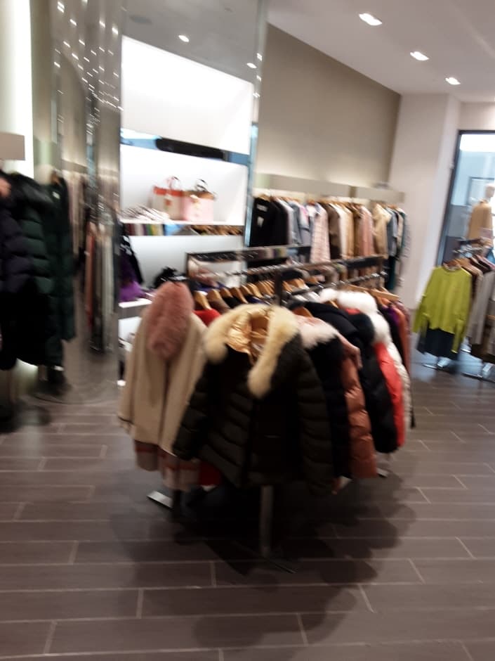 한섬 오즈세컨 롯데동부산_2