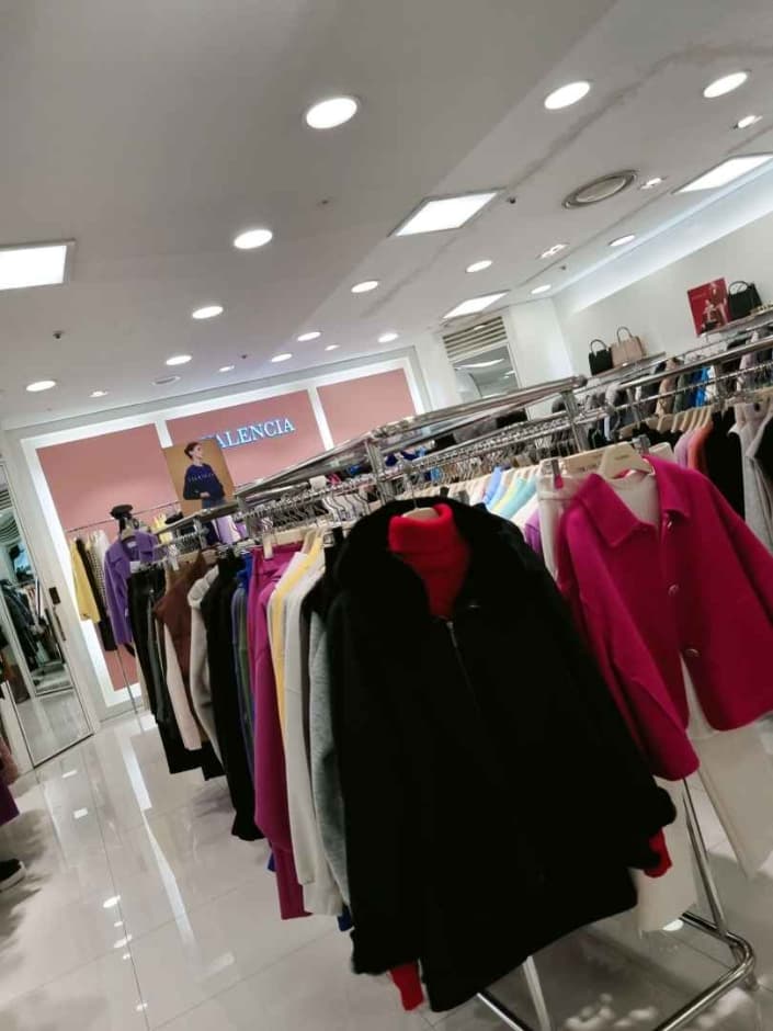 Valencia - Newcore Pyeongchon Branch [Tax Refund Shop] (발렌시아 뉴코아 평촌)