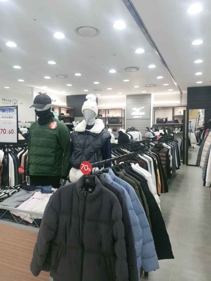 Mizuno - MODA Outlet Incheon Branch [Tax Refund Shop] (미즈노 모다아울렛인천점)