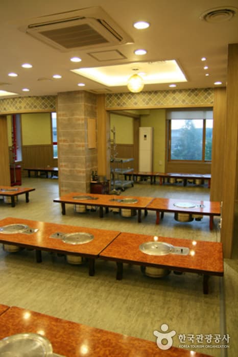 강원_속초시_한송정가든_2층실내2