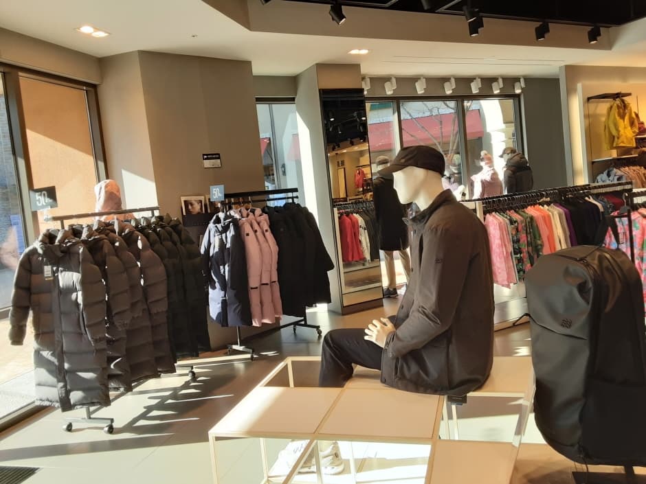 코오롱 스포츠 신세계부산_2