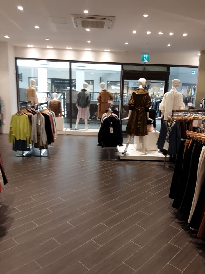 한섬 오즈세컨 롯데동부산_3