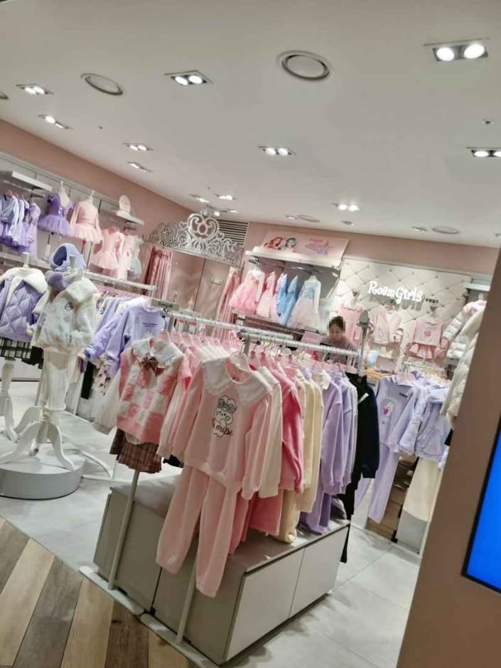 Roem Girls - NC Singuro Branch [Tax Refund Shop] (로엠걸즈 nc신구로)