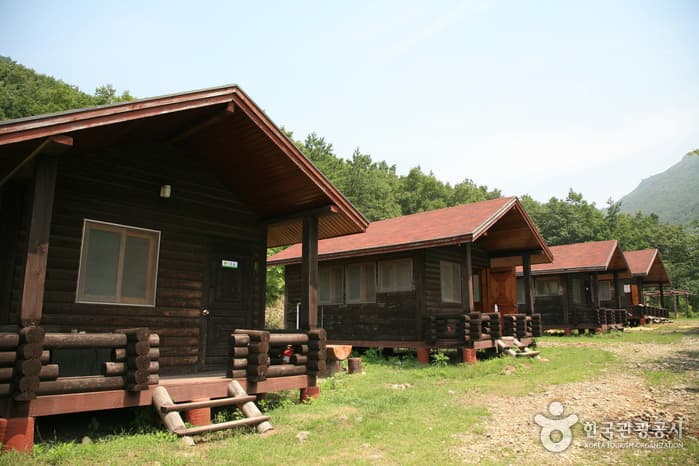 Heukseoksan Recreational Forest (흑석산 자연휴양림)