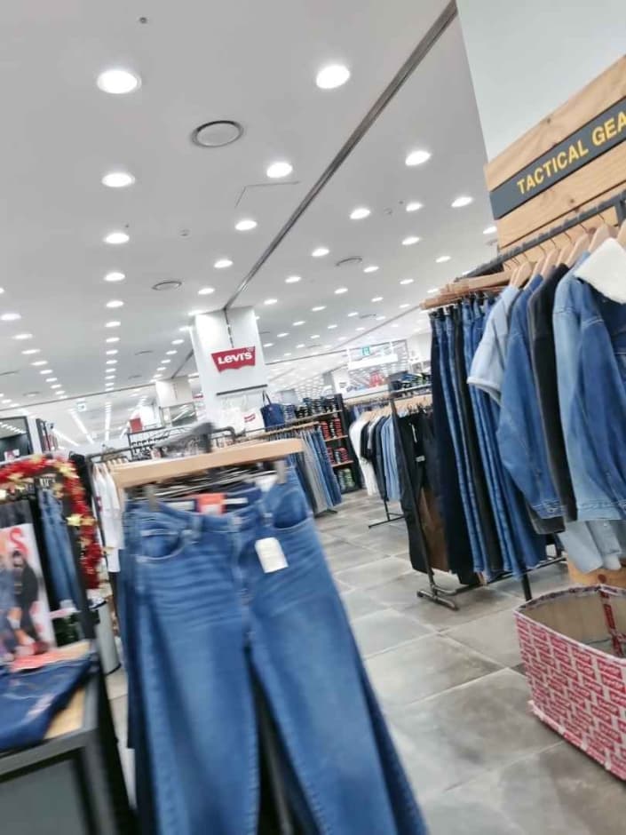 Levi’s - MODA Outlet Guri Namyangju Branch [Tax Refund Shop] (리바이스모다아울렛구리남양주)