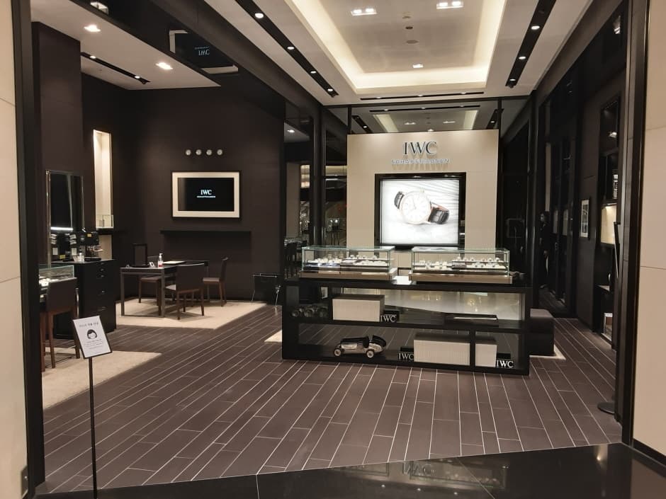 아이더블유씨 롯데월드타워점_3