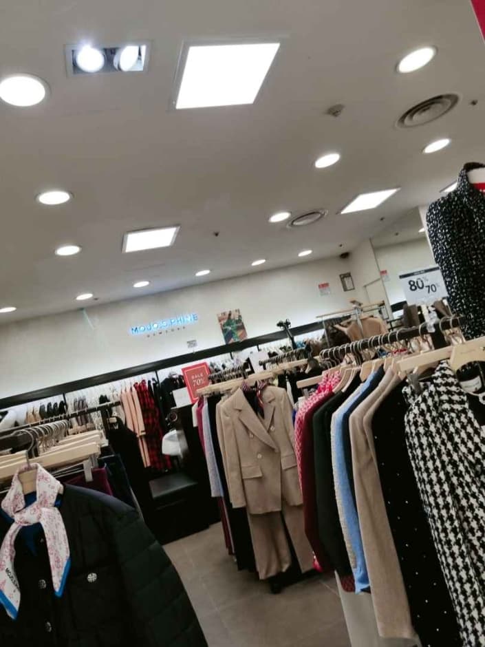 Mojo.S.Phine - Newcore Pyeongchon Branch [Tax Refund Shop] (모조에스핀 뉴코아 평촌)