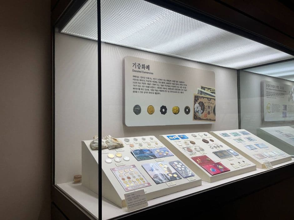 한국조폐공사화폐박물관_전시장 내부 (3)