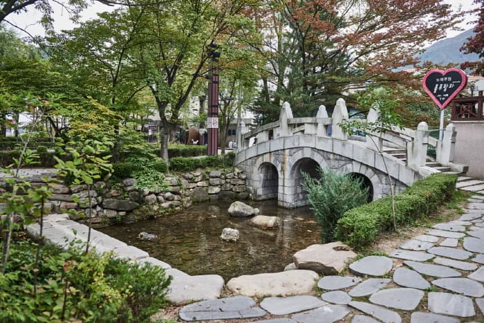 한국문화정보원_황지연못_02