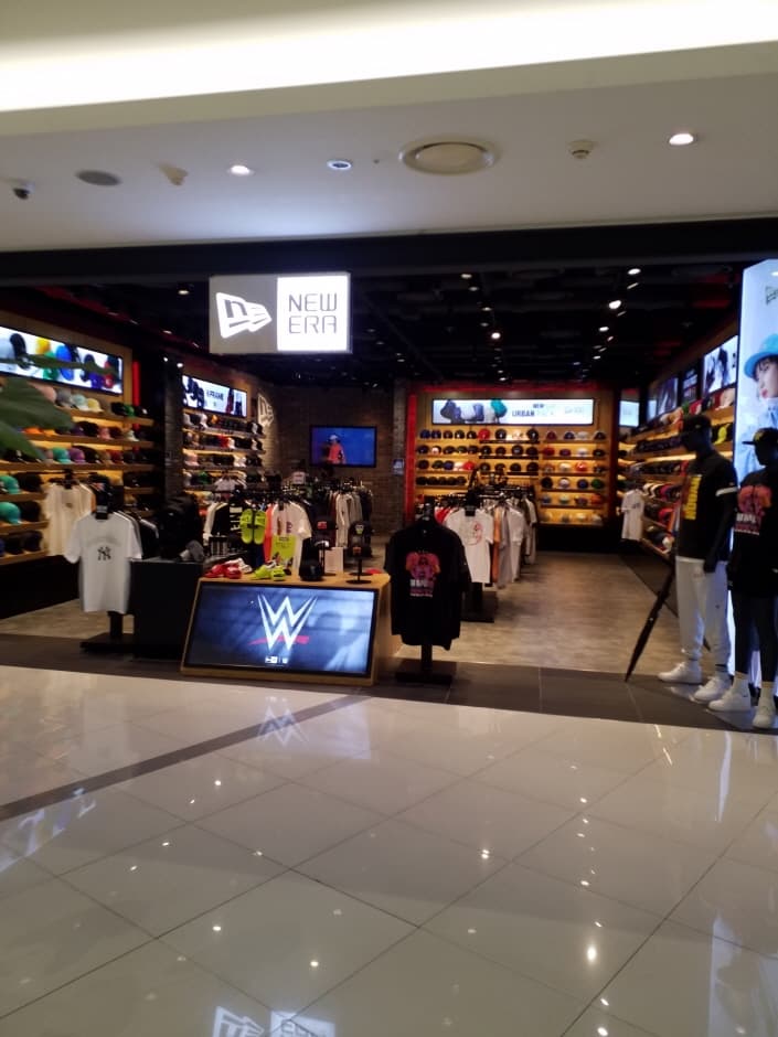 New Era - TIMES SQUARE Yeongdeungpo Branch [Tax Refund Shop] (뉴에라 타임스퀘어 영등포점)