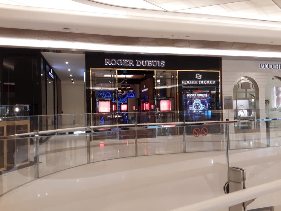 Roger Dubuis - Lotte World Tower Branch [Tax Refund Shop] (로저드뷔 롯데 월드타워점)