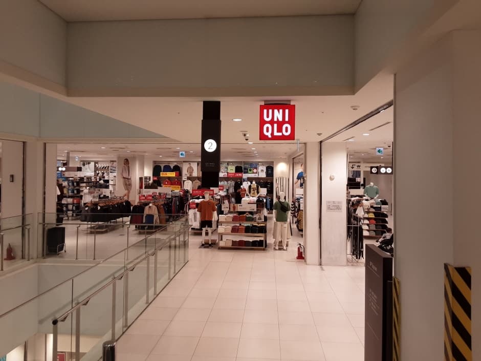 유니클로 업스퀘어울산_3