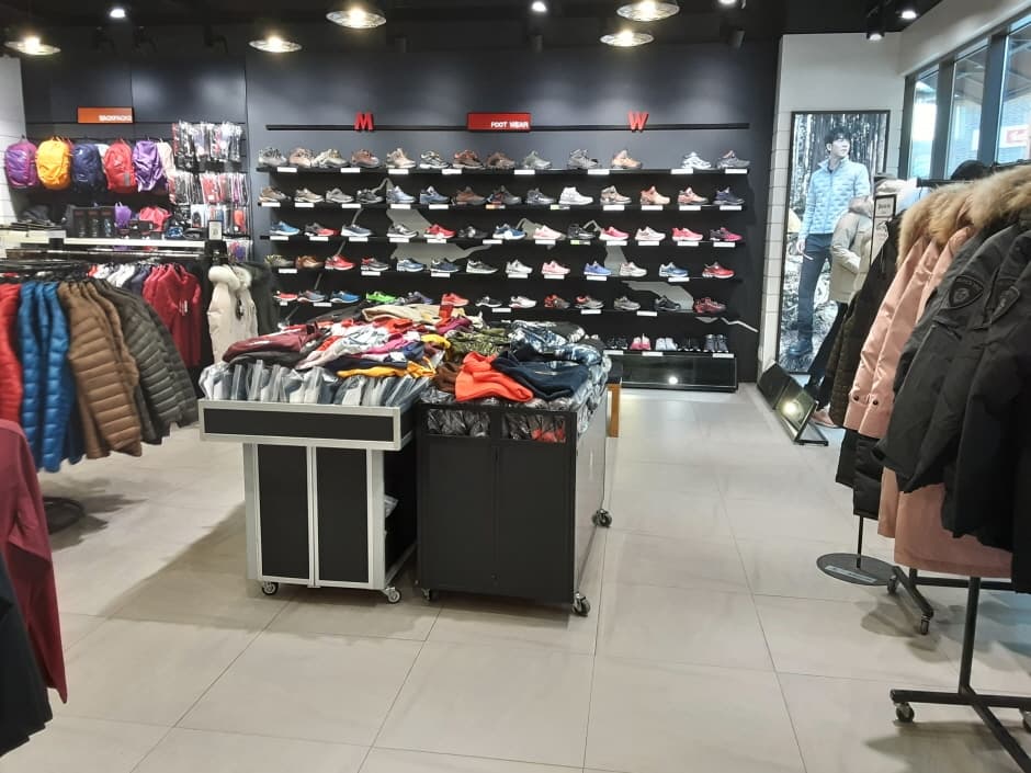 블랙야크 신세계부산_3