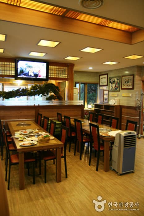 강원_속초시_한송정가든_실내1