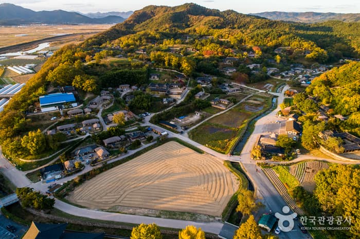 Gyeongju Yangdong Village [UNESCO World Heritage] (경주 양동마을 [유네스코 세계유산])