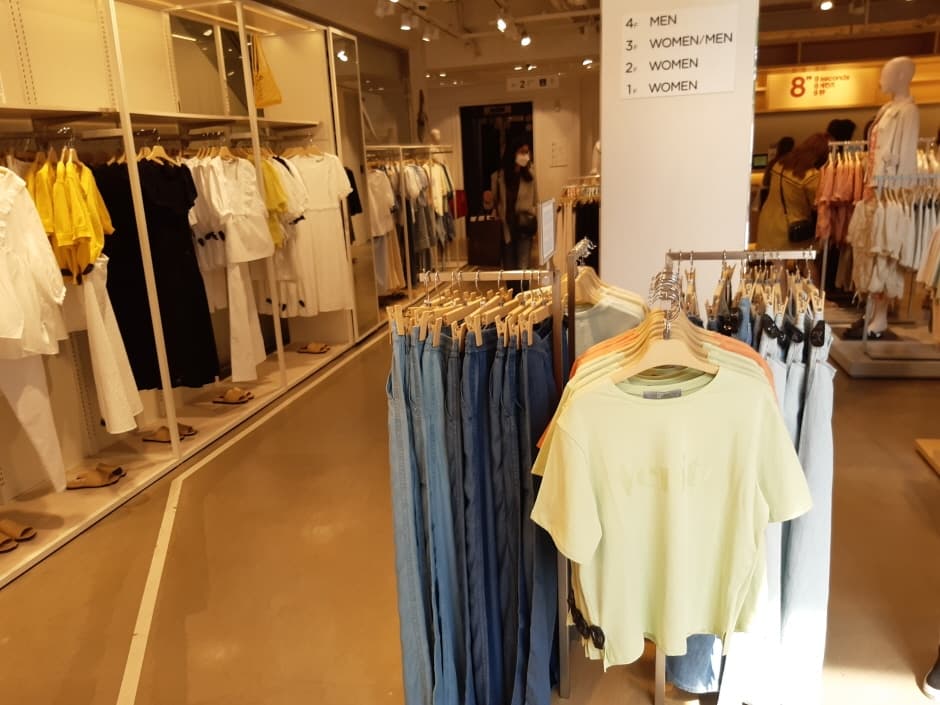 에잇세컨즈 동성로2가점_2