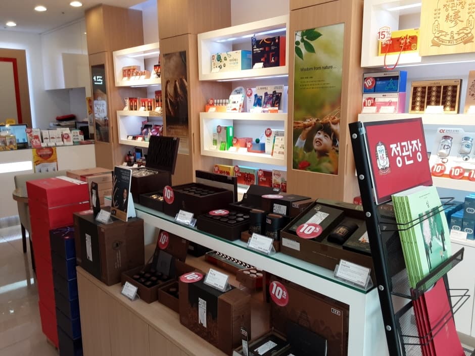 CheongKwanJang - Jeungsan Station Branch [Tax Refund Shop] (정관장 증산역)