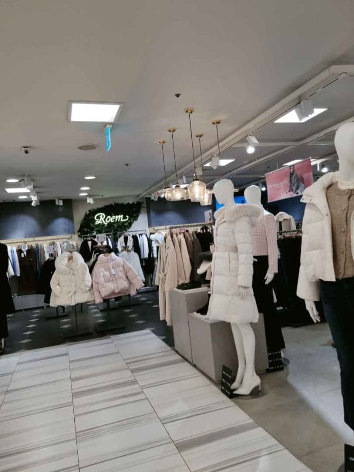 Roem - Newcore Pyeongchon Branch [Tax Refund Shop] (로엠 뉴코아 평촌)