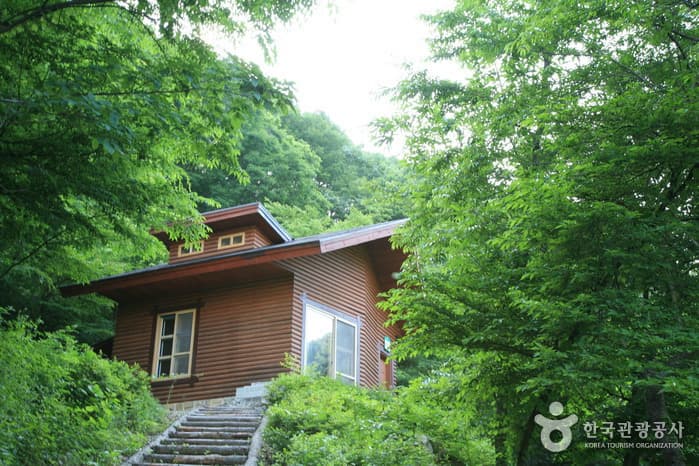 운장산 자연휴양림_숲속의집_01
