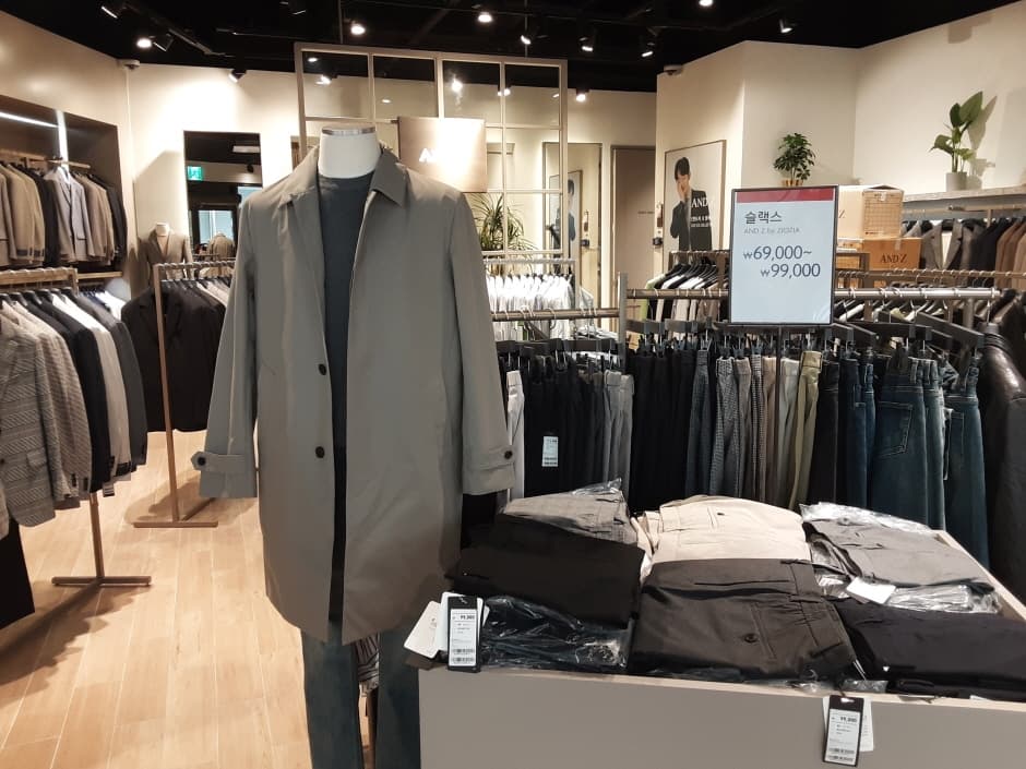 And Z - Lotte Dongbusan Branch [Tax Refund Shop] (앤드지 롯데동부산)