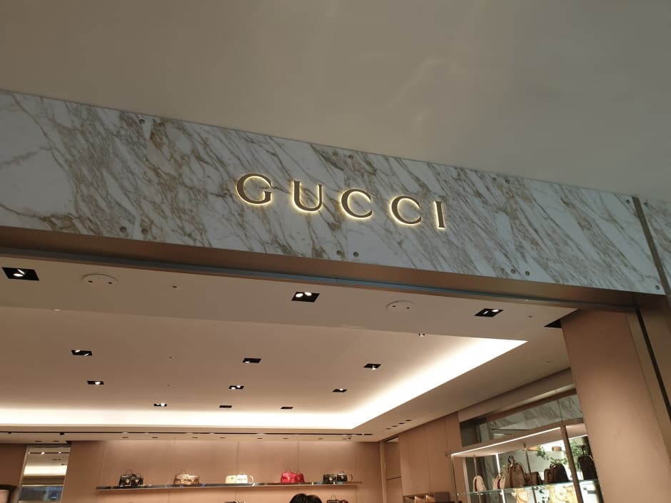 Gucci - Galleria Timeworld Branch [Tax Refund Shop] (구찌 갤러리아 타임월드점)
