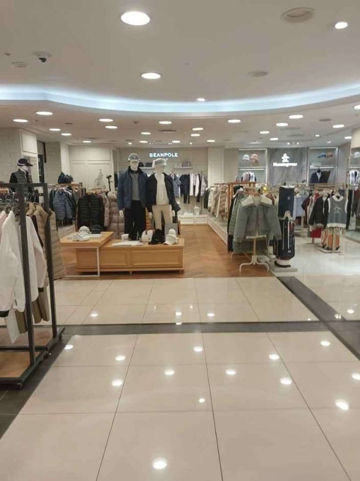 Beanpole Golf [Tax Refund Shop] (빈폴골프)