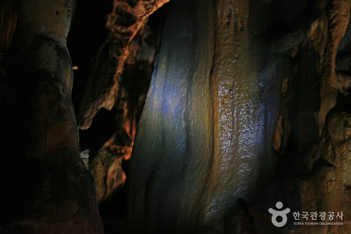 경북_울진_신라 진흥왕도 만난 2억 5000만 년의 신비, 울진 성류굴_07