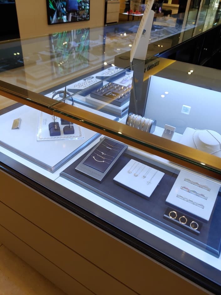 Golden Dew - AK Pyeongtaek Branch [Tax Refund Shop] (골든듀 AK평택)