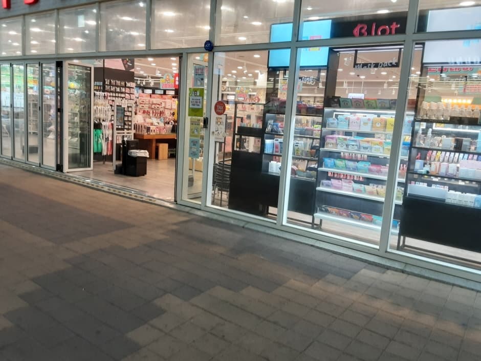 아트박스 김해아이스퀘어_2