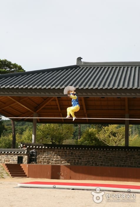 가을여행주간_야담(夜談)으로 거듭나는 백제의 고도, 공주와 부여_부여 백제문화단지02