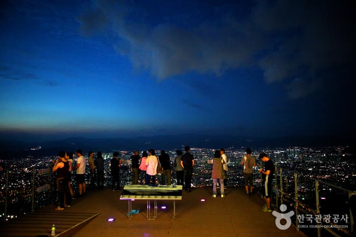 가을여행주간_대구의 밤은 화려하고, 경주의 밤은 고즈넉하다_대구 앞산전망대05