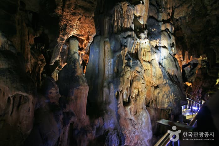 경북_울진_신라 진흥왕도 만난 2억 5000만 년의 신비, 울진 성류굴_06