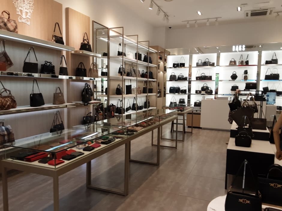 닥스 롯데김해_4