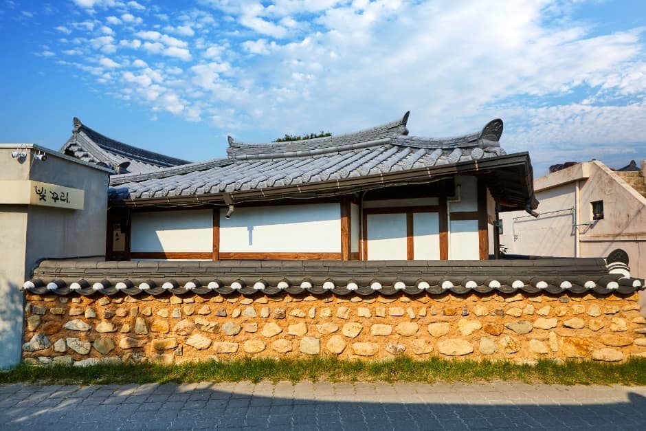 Bitgguri (빛꾸리)