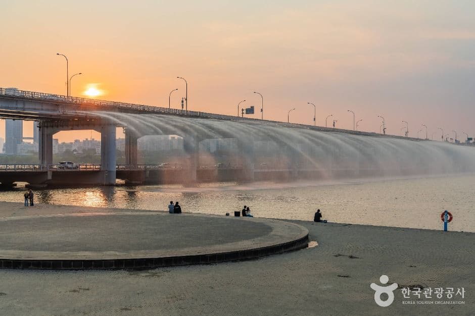 서울_반포대교 달빛무지개분수 (6)