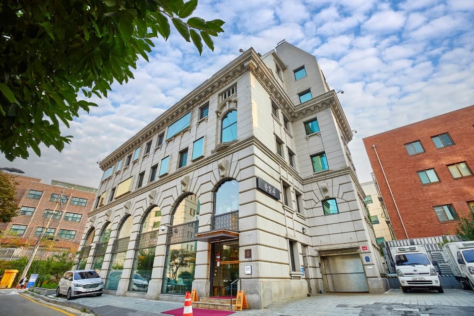 Hanilkwan Apgujeong (한일관 압구정점)