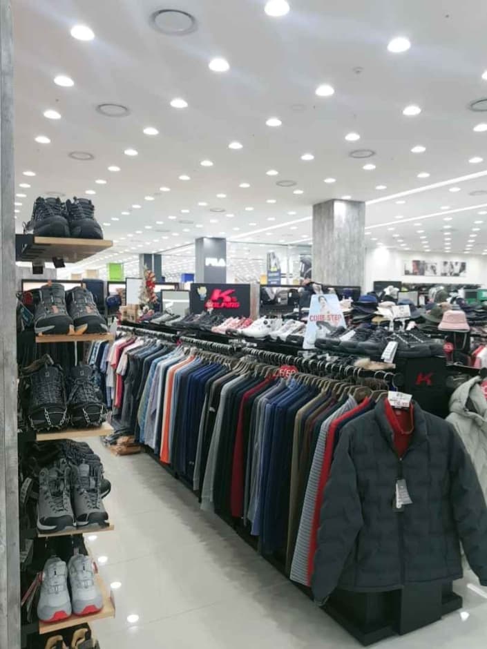 Kolping - MODA Outlet Incheon Branch [Tax Refund Shop]  (콜핑 모다아울렛 인천점)