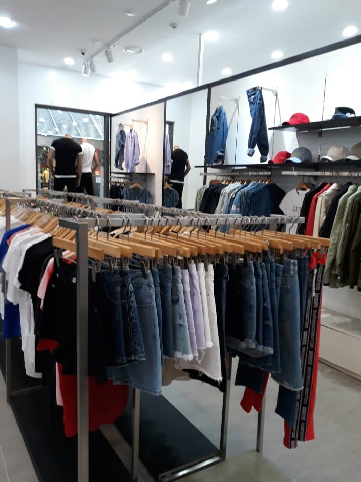 게스 신세계부산_2