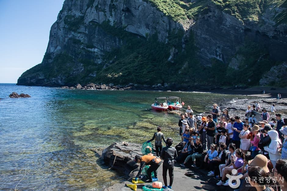 제주_서귀포_성산포 해녀물질공연장(7)