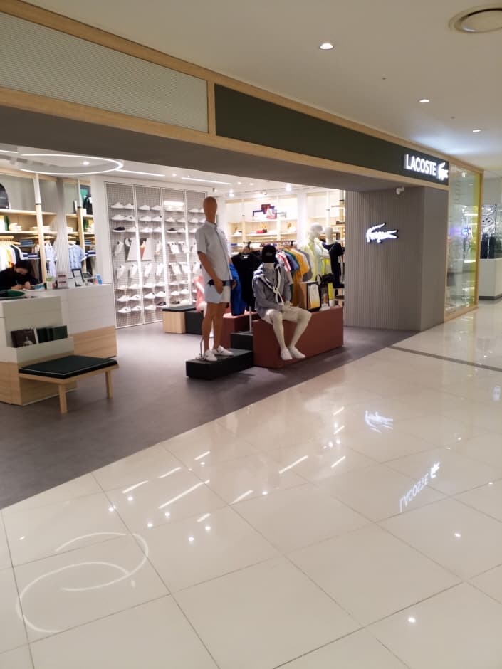 Lacoste - TIMES SQUARE Branch [Tax Refund Shop] (라코스테 타임스퀘어)