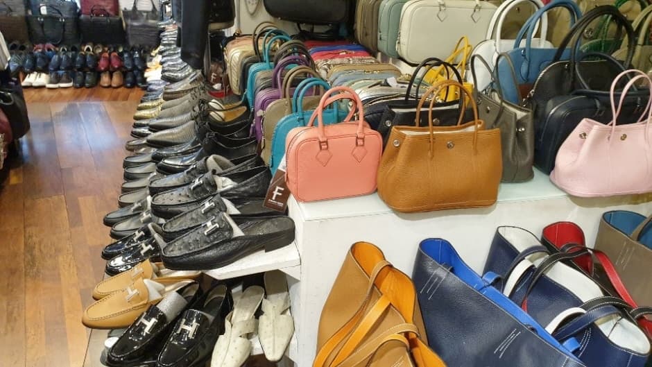 Ferrara Korea - Itaewon Branch [Tax Refund Shop] (페라라코리아 이태원)